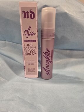 Urban Decay All Nighter Extra Glow Setting Spray - Lavender Pink Finish